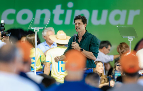 Aprovação do governo Daniel Vilela chega a 74,5%, mostra Paraná Pesquisas
